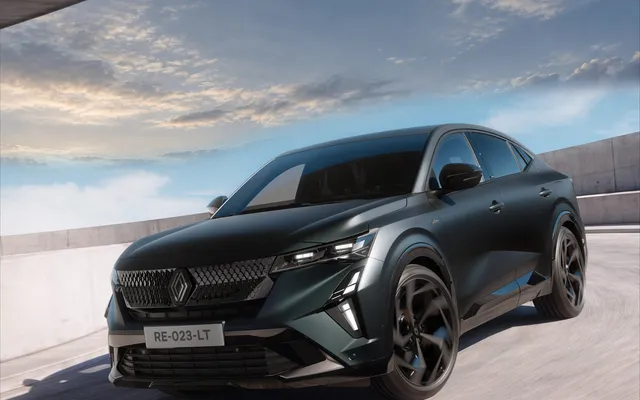 Renault Rafale Hypnotic: за что доплата 3300 евро Renault Rafale Hypnotic: за что доплата 3300 евро