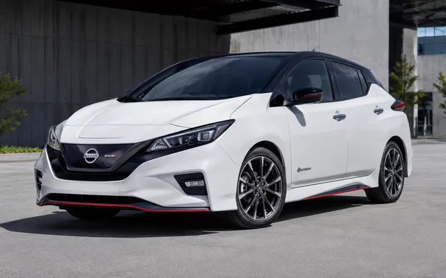 Nissan LEAF NISMO 2026: спортивная настройка без роста мощности