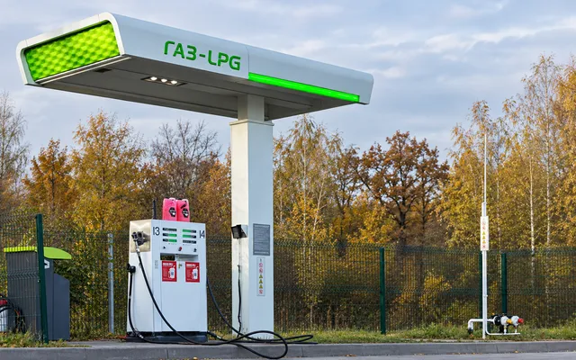 Автогаз у п’яти мережах України за тиждень подорожчав на 1,60–3,92 грн/л