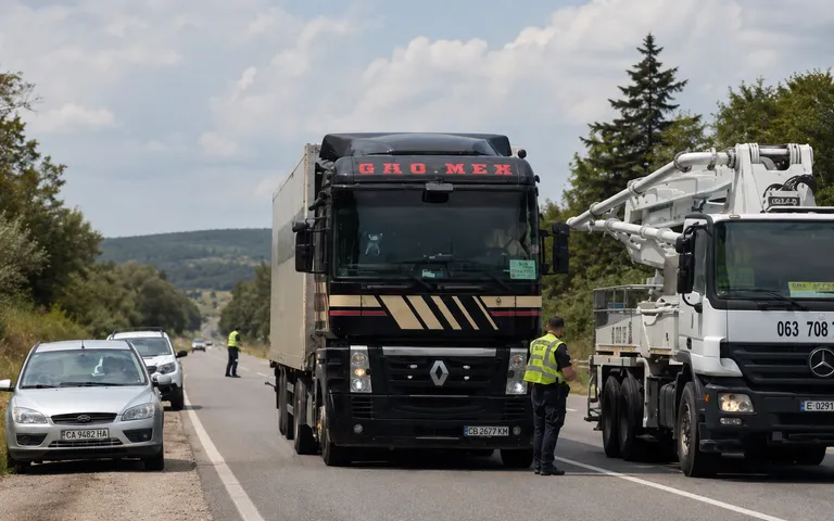 У Києві запровадили температурні обмеження для вантажівок понад 24 тонни