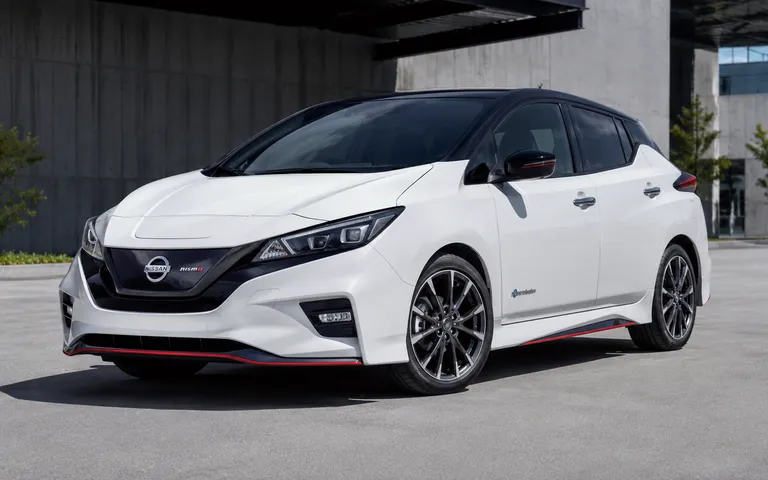 Nissan LEAF NISMO 2026: спортивні налаштування без приросту потужності