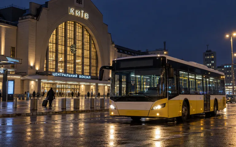 Від Центрального вокзалу Києва запустили чотири нічні автобуси