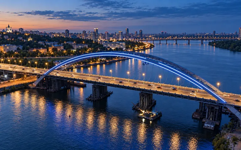 Як працюють Подільський і Південний мости Києва під час тривог