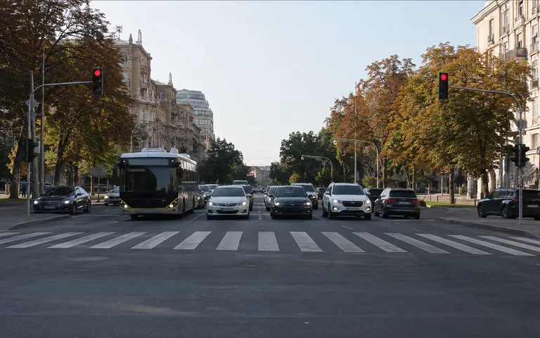 В центре Киева ежедневно будут останавливать движение на минуту В центре Киева ежедневно будут останавливать движение на минуту