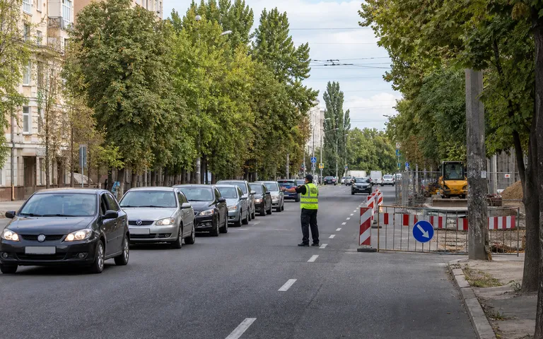У Черкасах обмежили рух на Благовісній і бульварі Шевченка У Черкасах обмежили рух на Благовісній і бульварі Шевченка