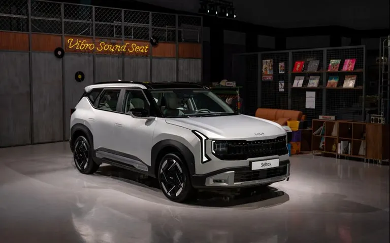 Новый Kia Seltos 2-е поколение: гибрид, дизайн и технологии 2026 Новый Kia Seltos 2-е поколение: гибрид, дизайн и технологии 2026