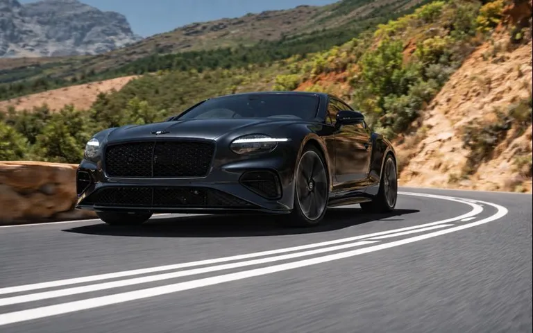 Новый Bentley Continental GT (2026): гибридный V8, роскошь и характер гран-турера Новый Bentley Continental GT (2026): гибридный V8, роскошь и характер гран-турера